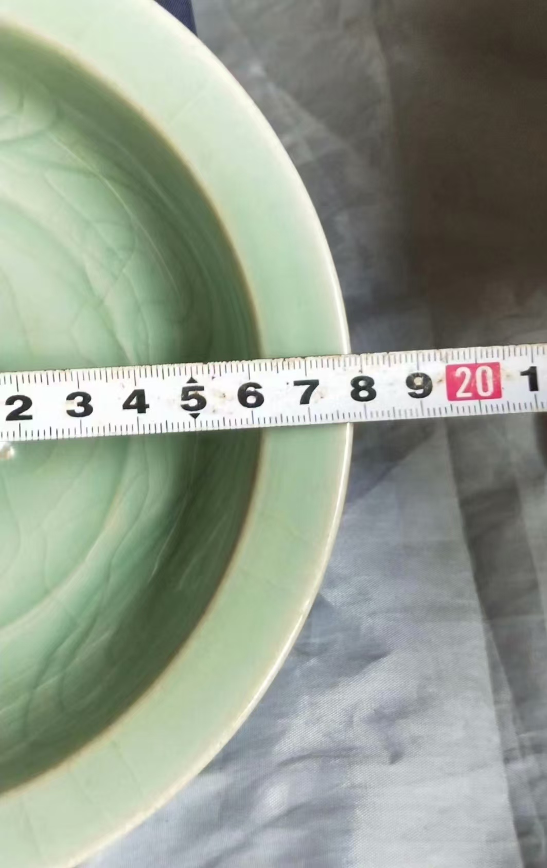 龙泉窑风格双鱼耳炉 3