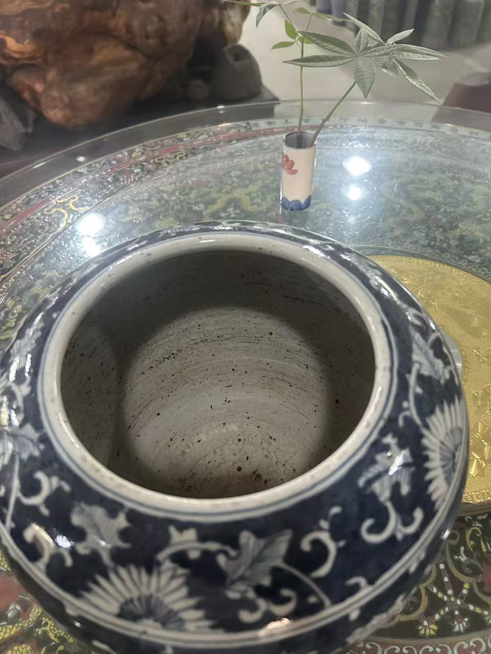 青花蓝地百缠枝菊纹罐 4