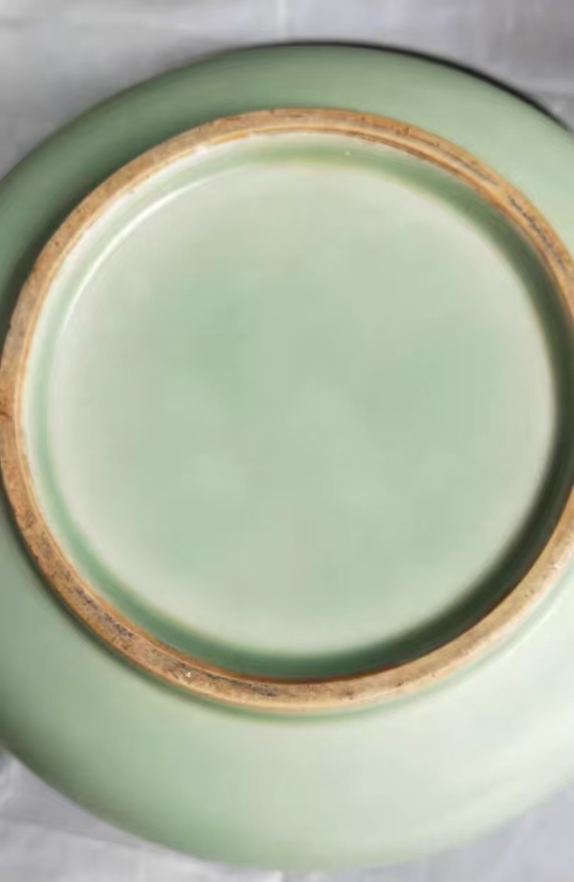 龙泉窑风格双鱼耳炉 1