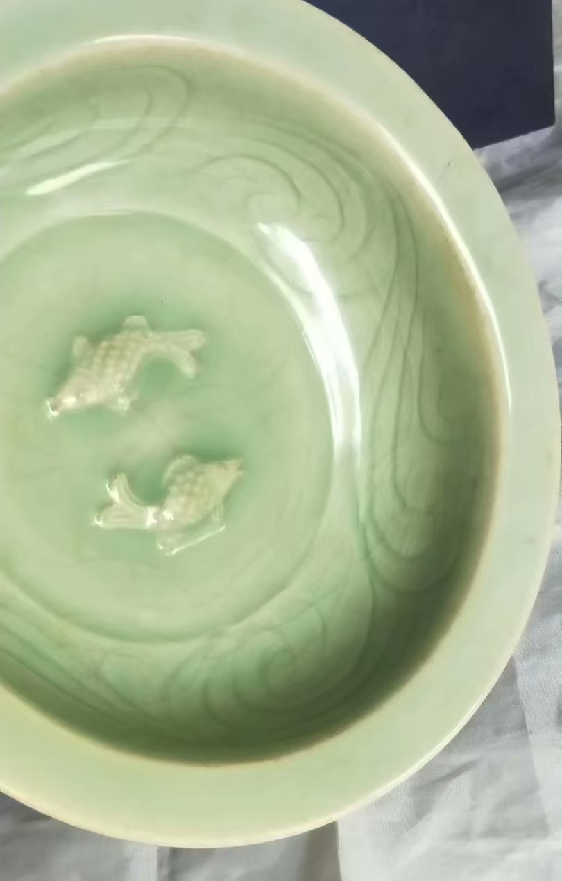 龙泉窑风格双鱼耳炉 4